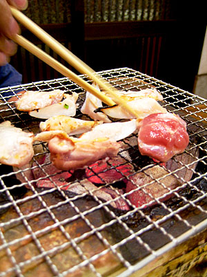 七輪で焼く地鶏 七輪で焼く地鶏