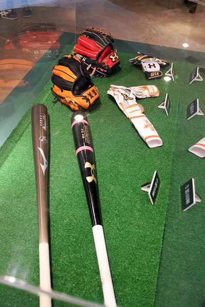 王貞治 ベースボールミュージアム、柳田と今宮使用のバットなども展示